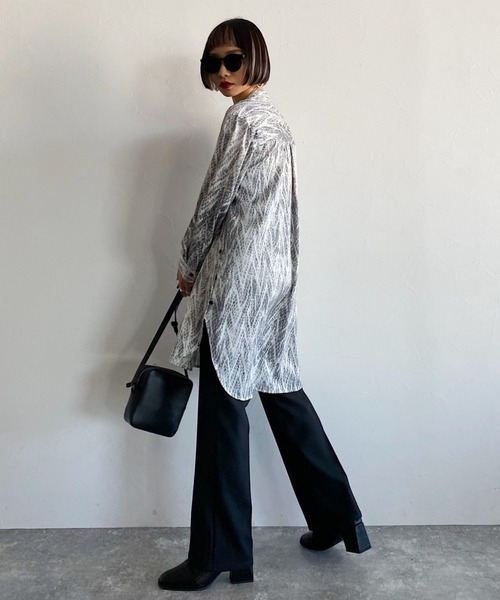 PAGEBOY(ページボーイ)の「【CORE】スモークパイソンチュニック(シャツ/ブラウス・レディース・オフホワイト/ブルー・FREE)」の3枚目の写真