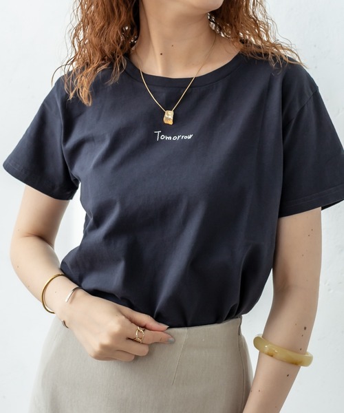 mystic（ミスティック）の「フロント刺繍Tシャツ（Tシャツ/カットソー・レディース・ブラック/オフホワイト/ベージュ/ホワイト系その他2/グレー系その他/グレー系その他2・FREE）」の4枚目の写真