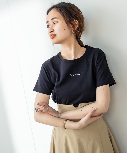 mystic（ミスティック）の「フロント刺繍Tシャツ（Tシャツ/カットソー・レディース・ブラック/オフホワイト/ベージュ/ホワイト系その他2/グレー系その他/グレー系その他2・FREE）」の3枚目の写真