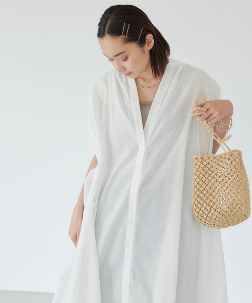 forksy.（フォルクシー）の「【forksy.】スタンドカラーギャザーノースリーブシャツワンピース（シャツワンピース・レディース・ホワイト/シャーベット/ダークブラウン/ブラック/モスグリーン・FREE）」の6枚目の写真