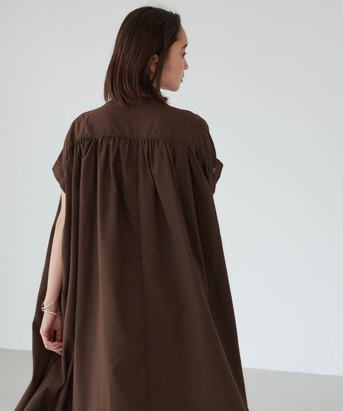 forksy.（フォルクシー）の「【forksy.】スタンドカラーギャザーノースリーブシャツワンピース（シャツワンピース・レディース・ホワイト/シャーベット/ダークブラウン/ブラック/モスグリーン・FREE）」の20枚目の写真