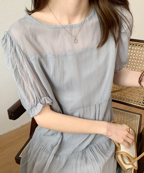 ハンドメイド　モノトーンバックリボンワンピース　BIGリボン　ワッシャー加工 w closet（ダブルクローゼット）の「カットワーク刺繍バック
