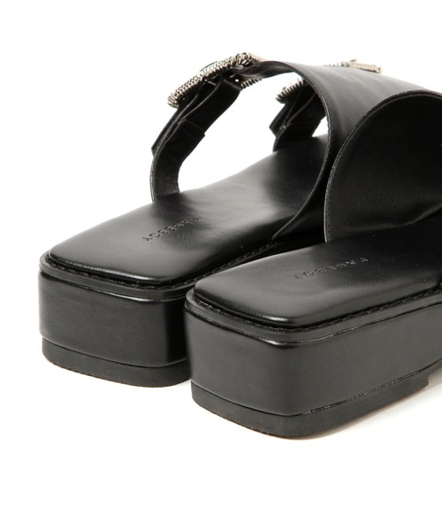 PAGEBOY(ページボーイ)の「Wバックルサンダル(サンダル・レディース・ブラック/ゼブラ・M/L)」の17枚目の写真