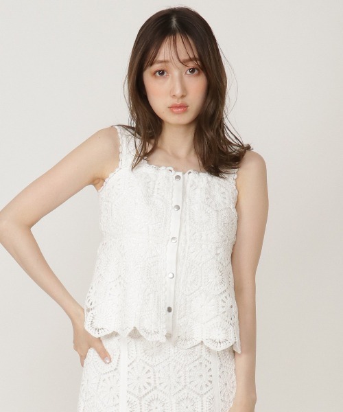 REDYAZEL（レディアゼル）の「かぎ針ドットビスチェ（その他トップス・レディース・オフホワイト/ブラック・SMALL/MEDIUM）」の4枚目の写真