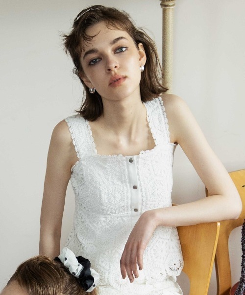 REDYAZEL（レディアゼル）の「かぎ針ドットビスチェ（その他トップス・レディース・オフホワイト/ブラック・SMALL/MEDIUM）」の22枚目の写真