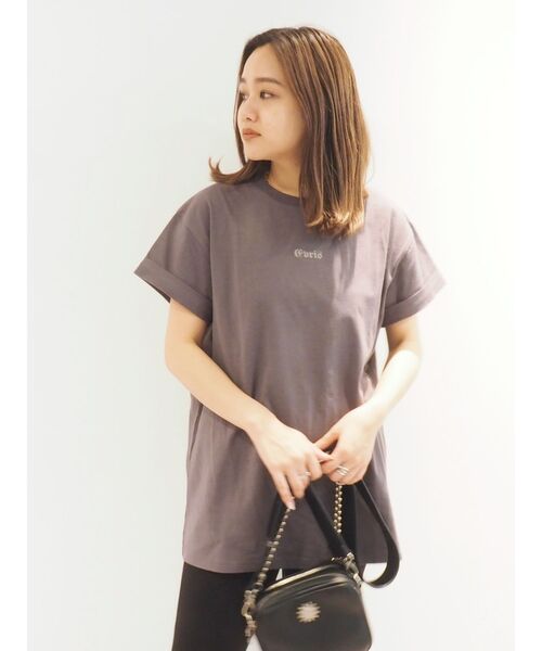 EVRIS（エヴリス）の「ロールアップグラフィックTEE（Tシャツ/カットソー・レディース・ベージュ/グレー/ブルー/アイボリー・FREE）」の2枚目の写真