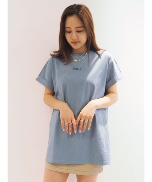 EVRIS（エヴリス）の「ロールアップグラフィックTEE（Tシャツ/カットソー・レディース・ベージュ/グレー/ブルー/アイボリー・FREE）」の4枚目の写真