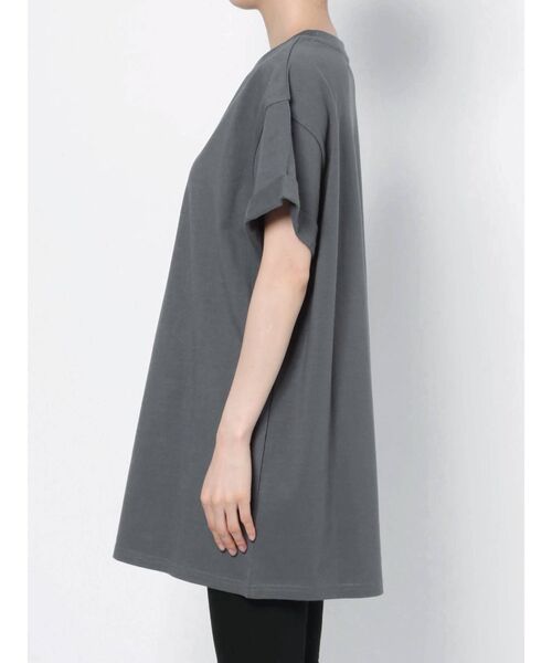 EVRIS（エヴリス）の「ロールアップグラフィックTEE（Tシャツ/カットソー・レディース・ベージュ/グレー/ブルー/アイボリー・FREE）」の7枚目の写真