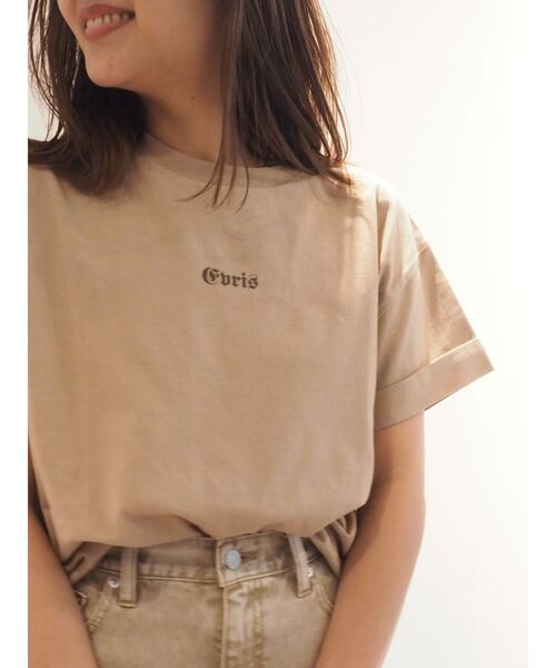 EVRIS（エヴリス）の「ロールアップグラフィックTEE（Tシャツ/カットソー・レディース・ベージュ/グレー/ブルー/アイボリー・FREE）」の18枚目の写真
