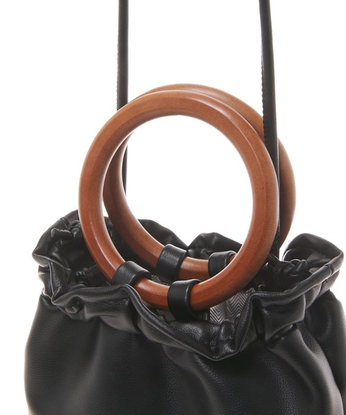 fifth（フィフス）の「ウッドハンドル巾着ミニバッグ（ショルダーバッグ・レディース・ホワイト/ブラック/イエロー・FREE）」の7枚目の写真