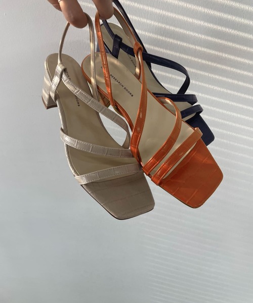 URBAN RESEARCH DOORS（アーバンリサーチドアーズ）の「クロコストラップサンダル（サンダル・レディース・ベージュ/ネイビー/オレンジ・38/36/37）」の16枚目の写真