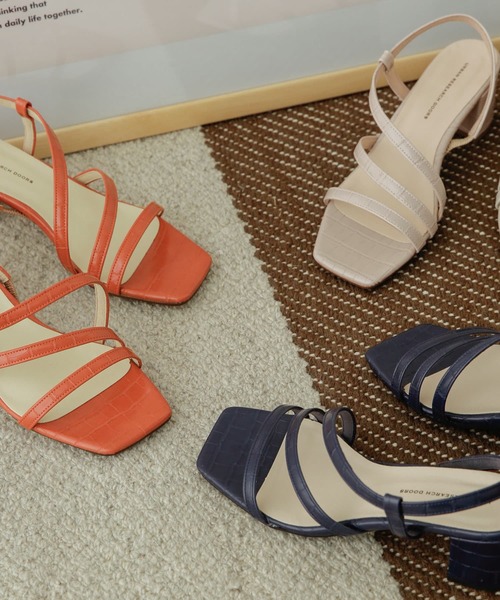 URBAN RESEARCH DOORS（アーバンリサーチドアーズ）の「クロコストラップサンダル（サンダル・レディース・ベージュ/ネイビー/オレンジ・38/36/37）」の7枚目の写真