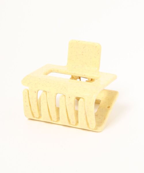 Me%(ミィパーセント)の「サンドスクエアバンスクリップ(バレッタ/ヘアクリップ・レディース・ブルー/イエロー/アイボリー・FREE)」の4枚目の写真