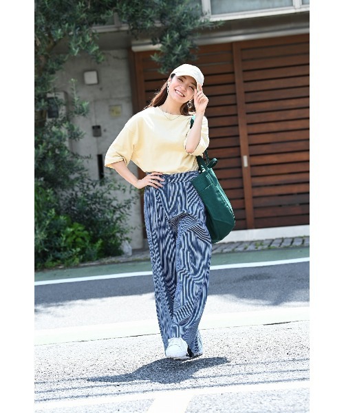 NAVY(ネイビー)の「オーガニックコットン 前切替Tシャツ(Tシャツ/カットソー・レディース・グレー/イエロー/チャコール・フリー)」の13枚目の写真