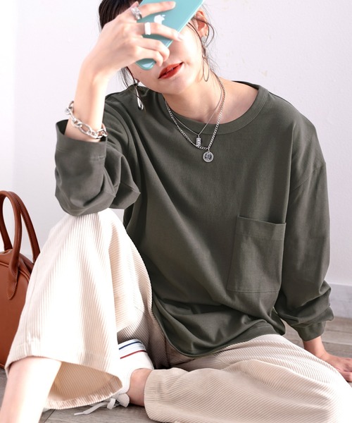 classicalelf(クラシカルエルフ)の「綿100% bigポケットオーバートップス(Tシャツ/カットソー・レディース・ホワイト/ブラック/グレイッシュベージュ/チャコール・MEDIUM/LARGE/X-LARGE)」の4枚目の写真