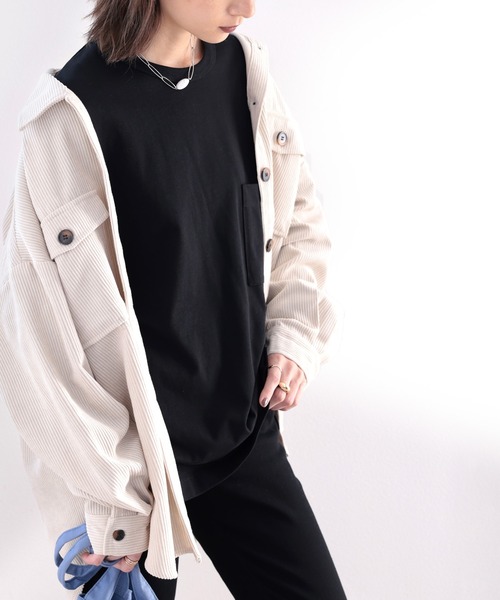 classicalelf(クラシカルエルフ)の「綿100% bigポケットオーバートップス(Tシャツ/カットソー・レディース・ホワイト/ブラック/グレイッシュベージュ/チャコール・MEDIUM/LARGE/X-LARGE)」の17枚目の写真