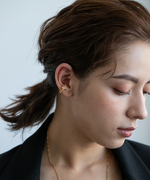 PAS TIERRA（パティエラ）の「[Carillon] クレールイヤーカフ（イヤーカフ・レディース・イエローゴールド・FREE）」の3枚目の写真