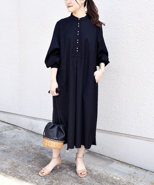 SHIPS(シップス)の「〈手洗い可能〉フロントパールモチーフボタンロングスリーブワンピース◇(ワンピース・レディース・ライトブルー/ブラック/ネイビー・38/36)」の16枚目の写真