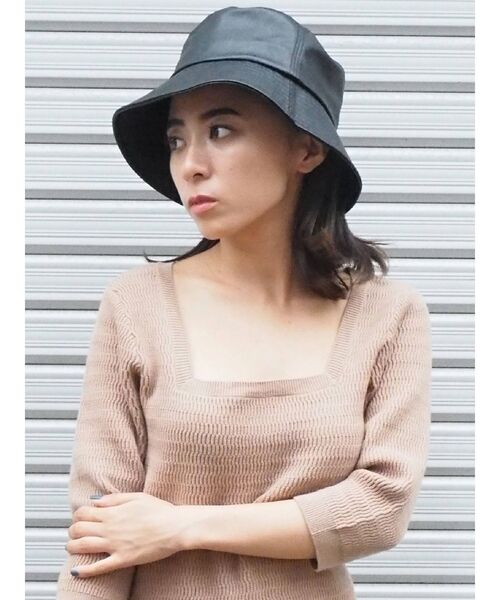 EVRIS（エヴリス）の「フェイクレザーバケットハット（ハット・レディース・ブラック/ブラウン・FREE）」の9枚目の写真