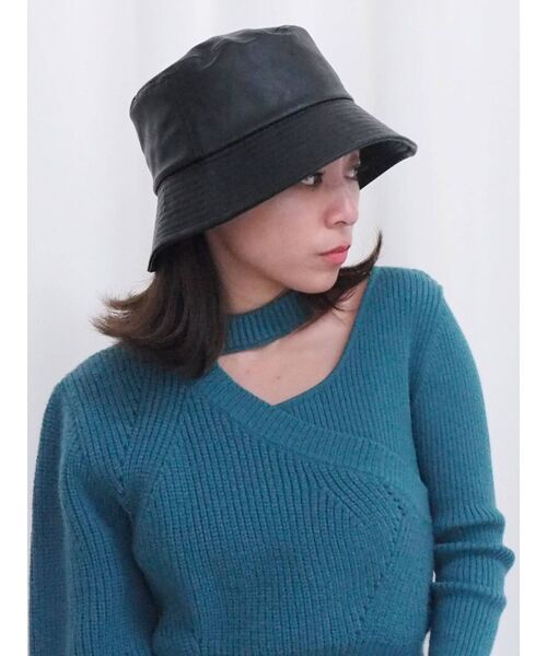 EVRIS（エヴリス）の「フェイクレザーバケットハット（ハット・レディース・ブラック/ブラウン・FREE）」の16枚目の写真