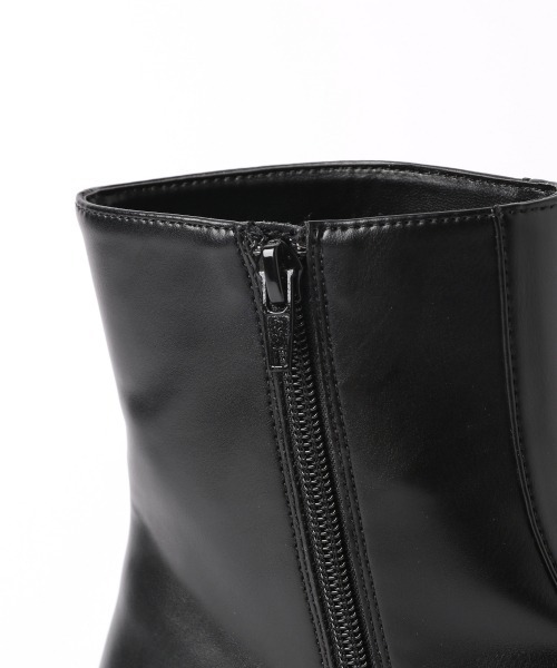 LOWRYS FARM（ローリーズファーム）の「スクエアヒールブーツ　236937（ブーツ・レディース・ブラック/ダークブラウン/アイボリー・MEDIUM/LARGE）」の8枚目の写真