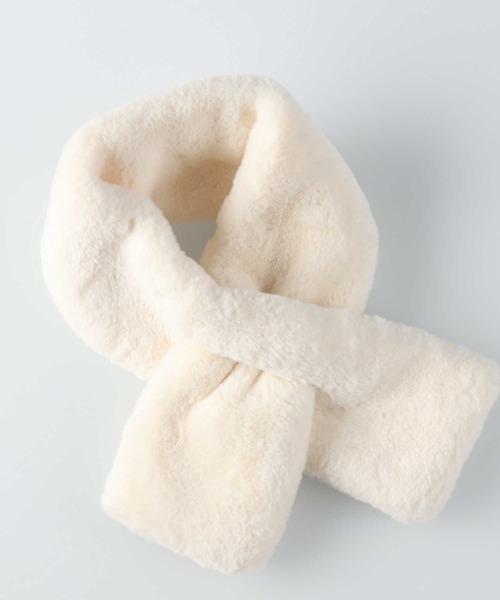 Right-on（ライトオン）の「スリムファーティペット（マフラー・レディース・グレー/オフホワイト/ダークベージュ・ONE SIZE）」の11枚目の写真