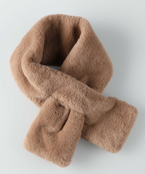 Right-on（ライトオン）の「スリムファーティペット（マフラー・レディース・グレー/オフホワイト/ダークベージュ・ONE SIZE）」の9枚目の写真