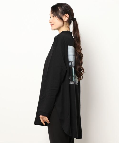 Wordtrobe（ワードトローブ）の「【wordtrobe】空紡糸天竺 布帛切替 バックプリント ロンT（Tシャツ/カットソー・レディース・ブラック・FREE）」の6枚目の写真