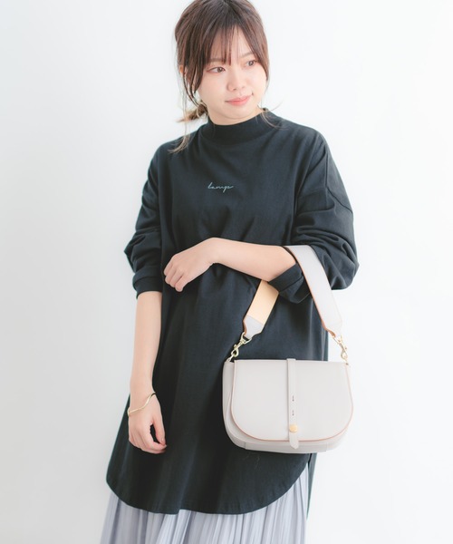 Wordtrobe（ワードトローブ）の「【wordtrobe】空紡糸天竺 布帛切替 バックプリント ロンT（Tシャツ/カットソー・レディース・ブラック・FREE）」の4枚目の写真