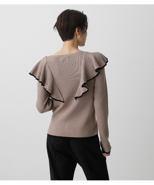 AZUL by moussy(アズールバイマウジー)の「FRONT FRILLED KNIT TOPS/フロントフリルニットトップス(ニット/セーター・レディース・ベージュ/ダークグリーン/ブラック・SMALL/MEDIUM)」の6枚目の写真