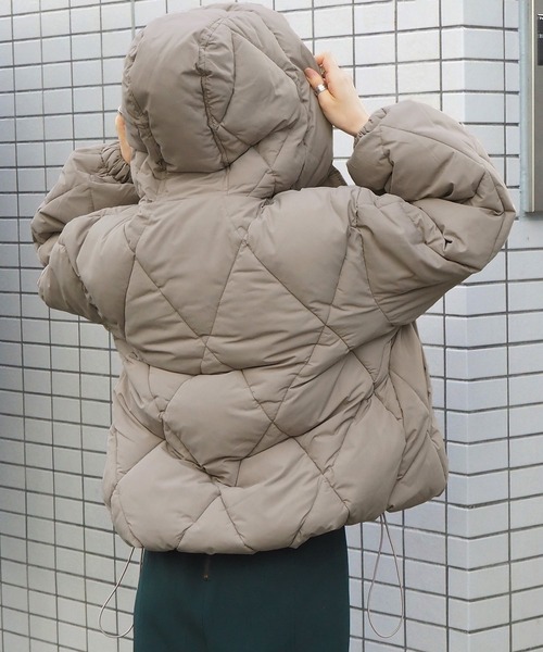 tiptop（ティップトップ）の「ダイヤキルトショートジャケット（ダウンジャケット/コート・レディース・ブラック/ベージュ/グリーン/アイボリー・FREE）」の17枚目の写真