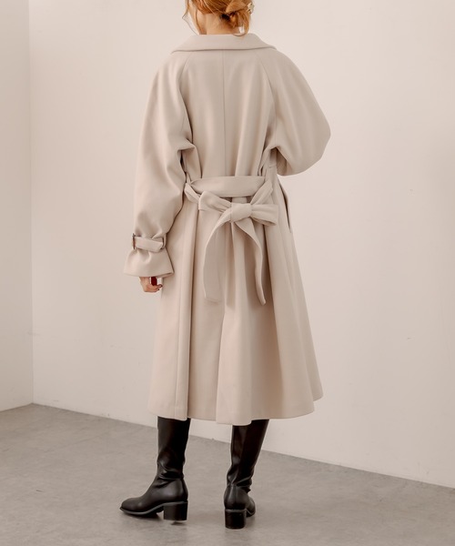 OLIVE des OLIVE(オリーブデオリーブ)の「twinkleチェスターコート(チェスターコート・レディース・ベージュ/ラベンダー/グレイッシュベージュ・FREE)」の2枚目の写真