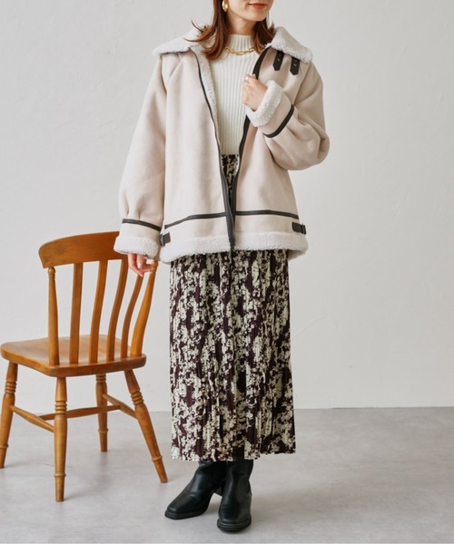 prose verse(プロズヴェール)の「スウェード×ボアB-3ジャケット(ムートンコート・レディース・キャメル/ライトベージュ/ブラウン・MEDIUM)」の10枚目の写真