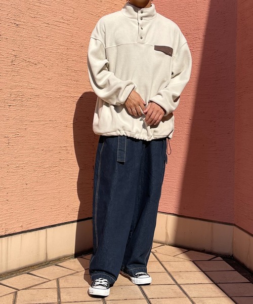 PairPair(ペアペア)の「襟配色フリースプルオーバー(ユニセックス)(スウェット・レディース・アイボリー/ホワイト系その他/グレイッシュブルー・MEDIUM/LARGE)」の19枚目の写真