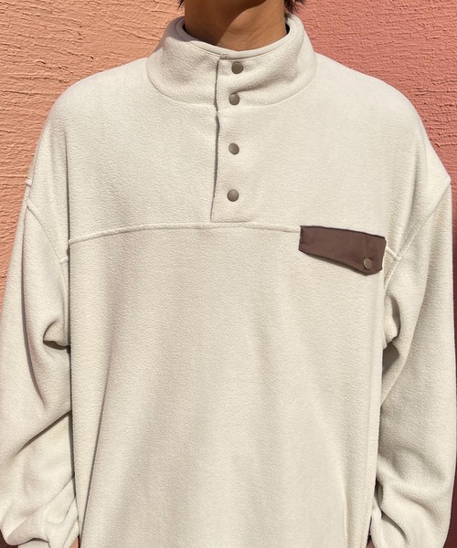 PairPair(ペアペア)の「襟配色フリースプルオーバー(ユニセックス)(スウェット・レディース・アイボリー/ホワイト系その他/グレイッシュブルー・MEDIUM/LARGE)」の12枚目の写真