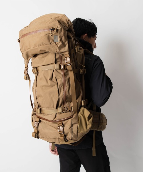 MYSTERY RANCH(ミステリーランチ)の「MYSTERY RANCH BEARTOOTH 80 ミステリーランチ ベアトゥース 80 バックパック(バックパック/リュック・メンズ・ブラウン/カモフラージュ・FREE/MEDIUM/LARGE/X-LARGE/SMALL)」の2枚目の写真