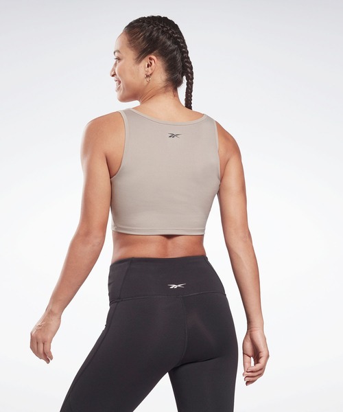 Reebok(リーボック)の「スタジオ ラッシュ クロップド タンク トップ / Studio Ruched Cropped Tank Top(タンクトップ・レディース・ライトグレー/ブラック・SMALL/MEDIUM/LARGE/X-LARGE/X-SMALL)」の7枚目の写真