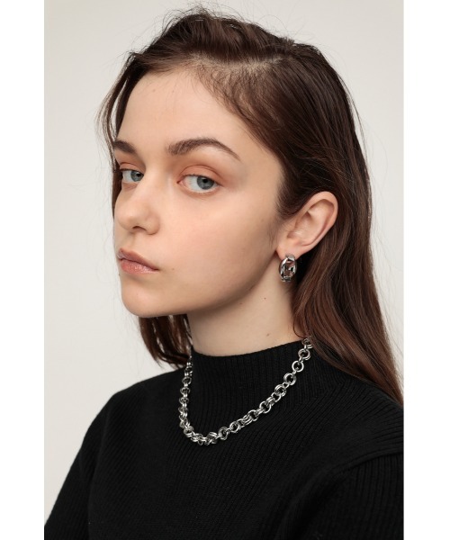 SLY(スライ)の「2HOLE P/EARRING ピアス(ピアス(両耳用)・レディース・ゴールド/シルバー・FREE)」の8枚目の写真
