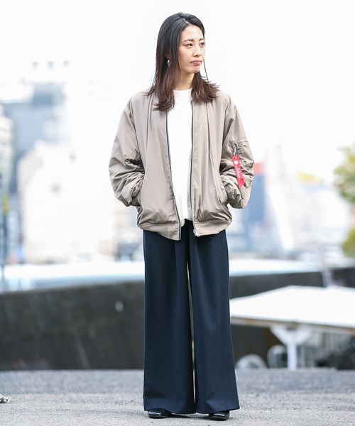 URBAN RESEARCH Sonny Label（アーバンリサーチサニーレーベル）の「『撥水』リバーシブルMA-1（MA-1・メンズ・ベージュ系その他/グリーン系その他・MEDIUM/LARGE/X-LARGE）」の12枚目の写真