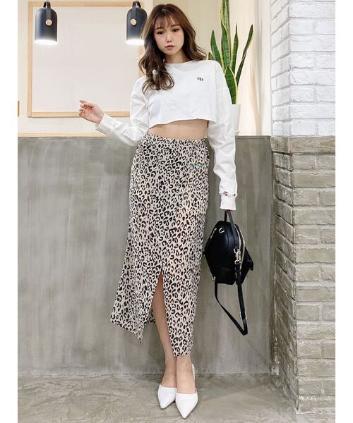 GYDA（ジェイダ）の「GGワッペンショートグラインダーロングTシャツ（Tシャツ/カットソー・レディース・チャコールグレー/オフホワイト・FREE）」の12枚目の写真