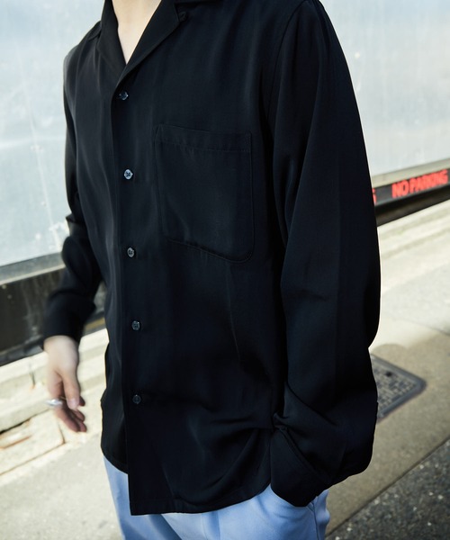 PUBLUX（パブリュクス）の「【PUBLUX/パブリュクス】レギュラーカラーサテンシャツ（シャツ/ブラウス・メンズ・ベージュ/ブラック/グリーン・マルチサイズ）」の12枚目の写真