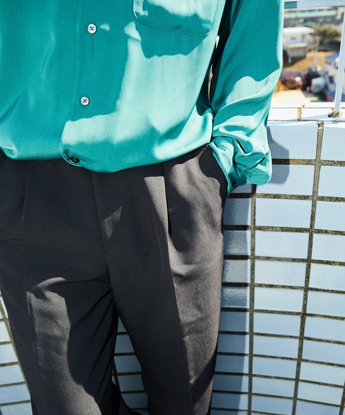 PUBLUX（パブリュクス）の「【PUBLUX/パブリュクス】レギュラーカラーサテンシャツ（シャツ/ブラウス・メンズ・ベージュ/ブラック/グリーン・マルチサイズ）」の6枚目の写真