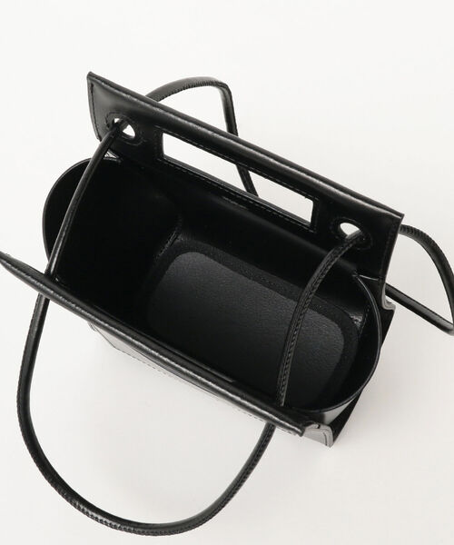 Ray BEAMS(レイビームス)の「YAHKI / ダブル フェイス スクエア バッグ(トートバッグ・レディース・レッド系その他6/ブラック・ONE SIZE)」の11枚目の写真