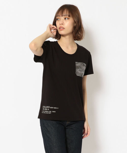 AVIREX（アヴィレックス）の「CAMO PRINT COMBI POCKET T-SHIRT/ カモプリントコンビポケットティーシャツ（Tシャツ/カットソー・レディース・ブラック/オフホワイト/ラベンダー・LARGE/MEDIUM/SMALL）」の3枚目の写真