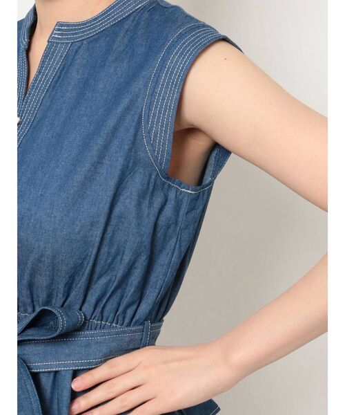 dazzlin（ダズリン）の「デニムフリルペプラムトップス（シャツ/ブラウス・レディース・オフホワイト/ブルー/ベージュ・FREE）」の11枚目の写真