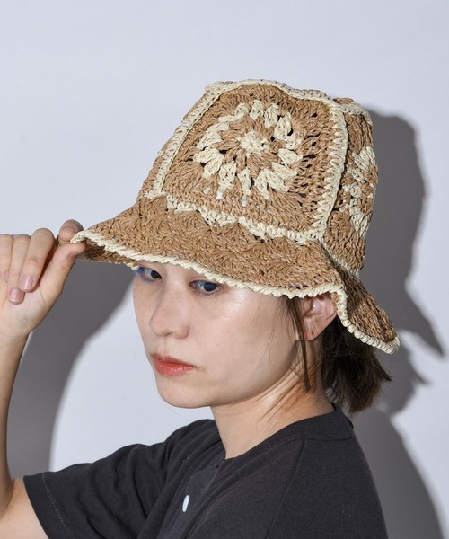 CALIFORNIA OUTFITTERS（カリフォルニア アウトフィッターズ）の「フラワークロシェ編みペーパーハット（ハット・レディース・ブラック/ベージュ/グリーン・ONE SIZE）」の9枚目の写真