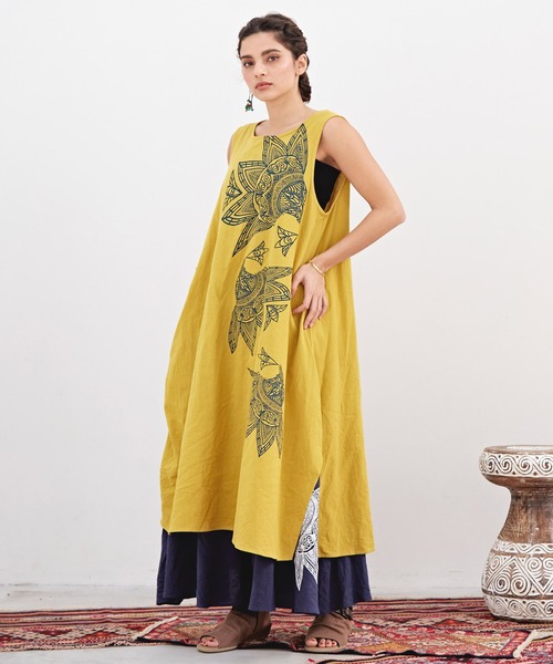 チャイハネ（チャイハネ）の「【チャイハネ】スキナド変形ノースリーブワンピース（ワンピース・レディース・ブラック/ベージュ/グレー/オレンジ/オレンジ系その他/ホワイト/ブルー系その他/グレー系その他/カーキ/ネイビー/マスタード・FREE）」の9枚目の写真