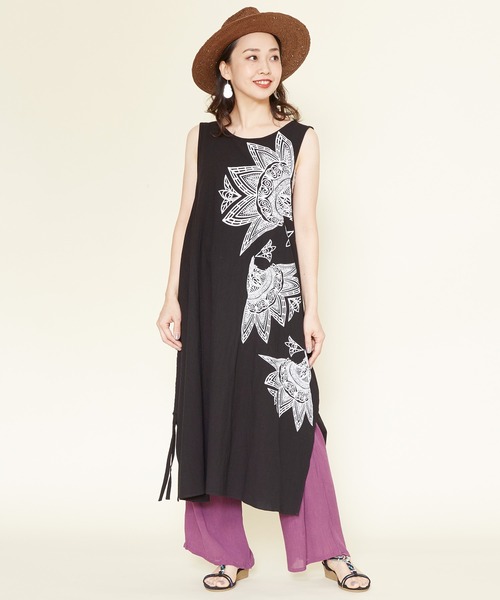 チャイハネ（チャイハネ）の「【チャイハネ】スキナド変形ノースリーブワンピース（ワンピース・レディース・ブラック/ベージュ/グレー/オレンジ/オレンジ系その他/ホワイト/ブルー系その他/グレー系その他/カーキ/ネイビー/マスタード・FREE）」の12枚目の写真