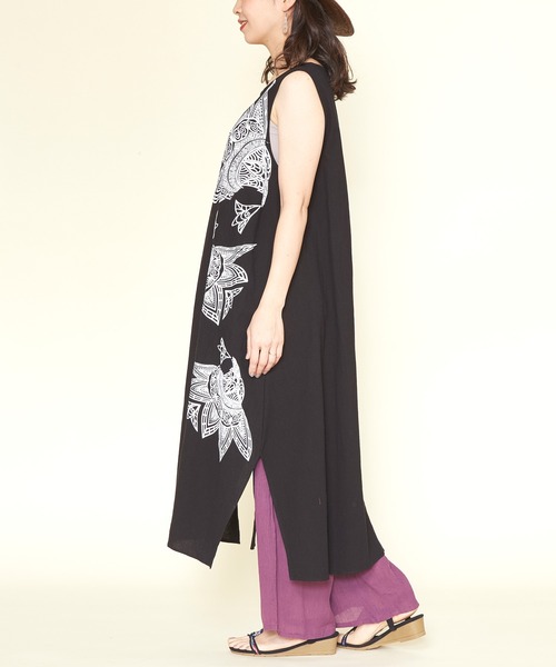 チャイハネ（チャイハネ）の「【チャイハネ】スキナド変形ノースリーブワンピース（ワンピース・レディース・ブラック/ベージュ/グレー/オレンジ/オレンジ系その他/ホワイト/ブルー系その他/グレー系その他/カーキ/ネイビー/マスタード・FREE）」の14枚目の写真