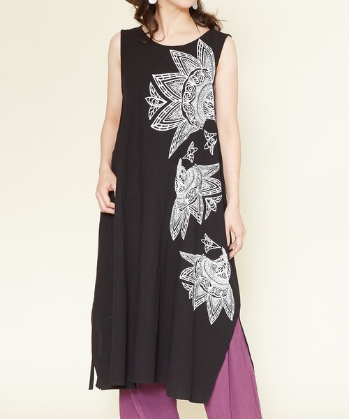 チャイハネ（チャイハネ）の「【チャイハネ】スキナド変形ノースリーブワンピース（ワンピース・レディース・ブラック/ベージュ/グレー/オレンジ/オレンジ系その他/ホワイト/ブルー系その他/グレー系その他/カーキ/ネイビー/マスタード・FREE）」の16枚目の写真